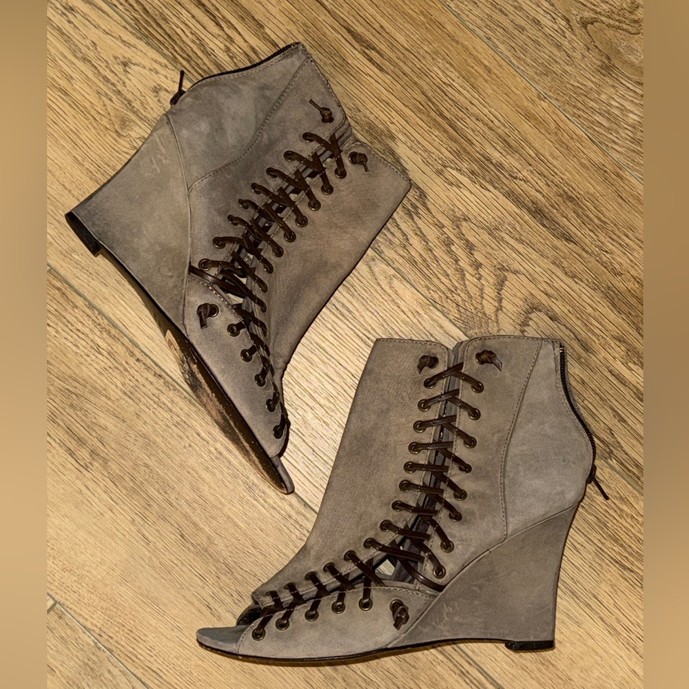7 for all Mankind Marlo Booties